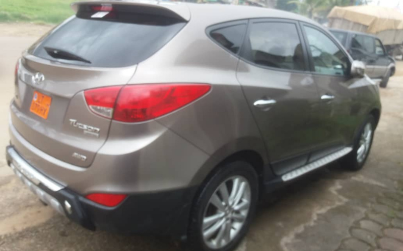 HYUNDAI TUCSON 4×4